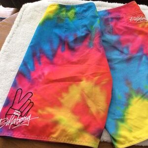 Men’s vintage billabong board shorts size 33